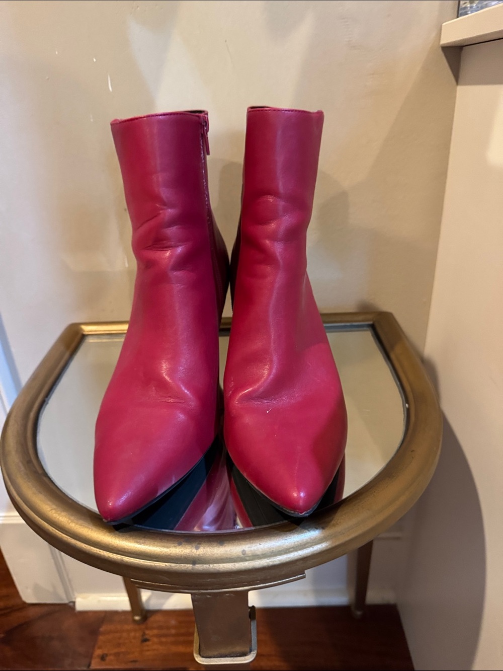 Ref Pointed Toe Ankle Boots - Women's Fashion Booties